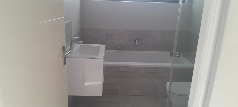 3 Bedroom Property for Sale in Winterstrand Eastern Cape